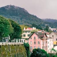 portuguese-gravity sintra village guided tour