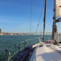 Barco_private lisbon sailboat tour