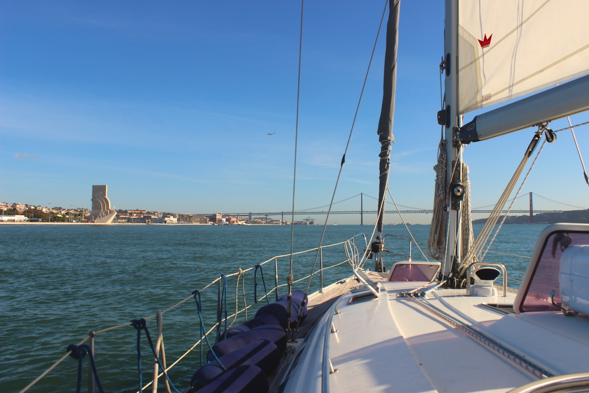 sailboat tour lisbon